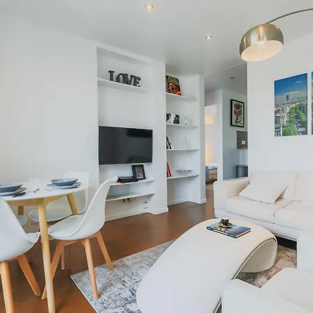 Modern Flat - 2br- 4p - Champs De Mars Apartmán